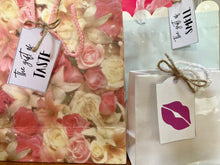 Load image into Gallery viewer, Valentines Gift Tags based on the 5 Senses - physical product
